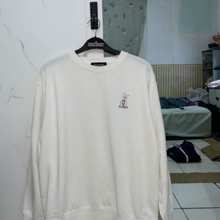 crewneck playboy preloved