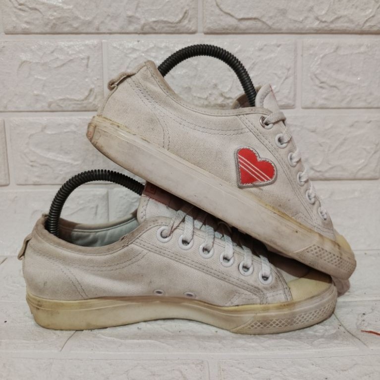Sepatu Sneakers 4dd4$ Nizza Trefoil Valentine Day White size - 38