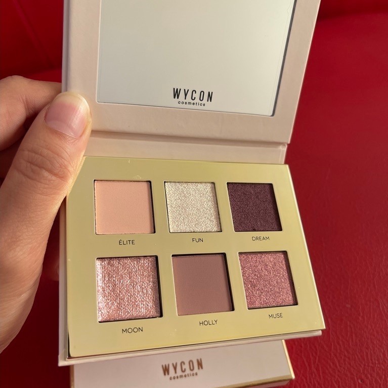 WYCON Cosmetic 6 Warna Elite Fun Dream Moon Holly. Eyeshadow Palette