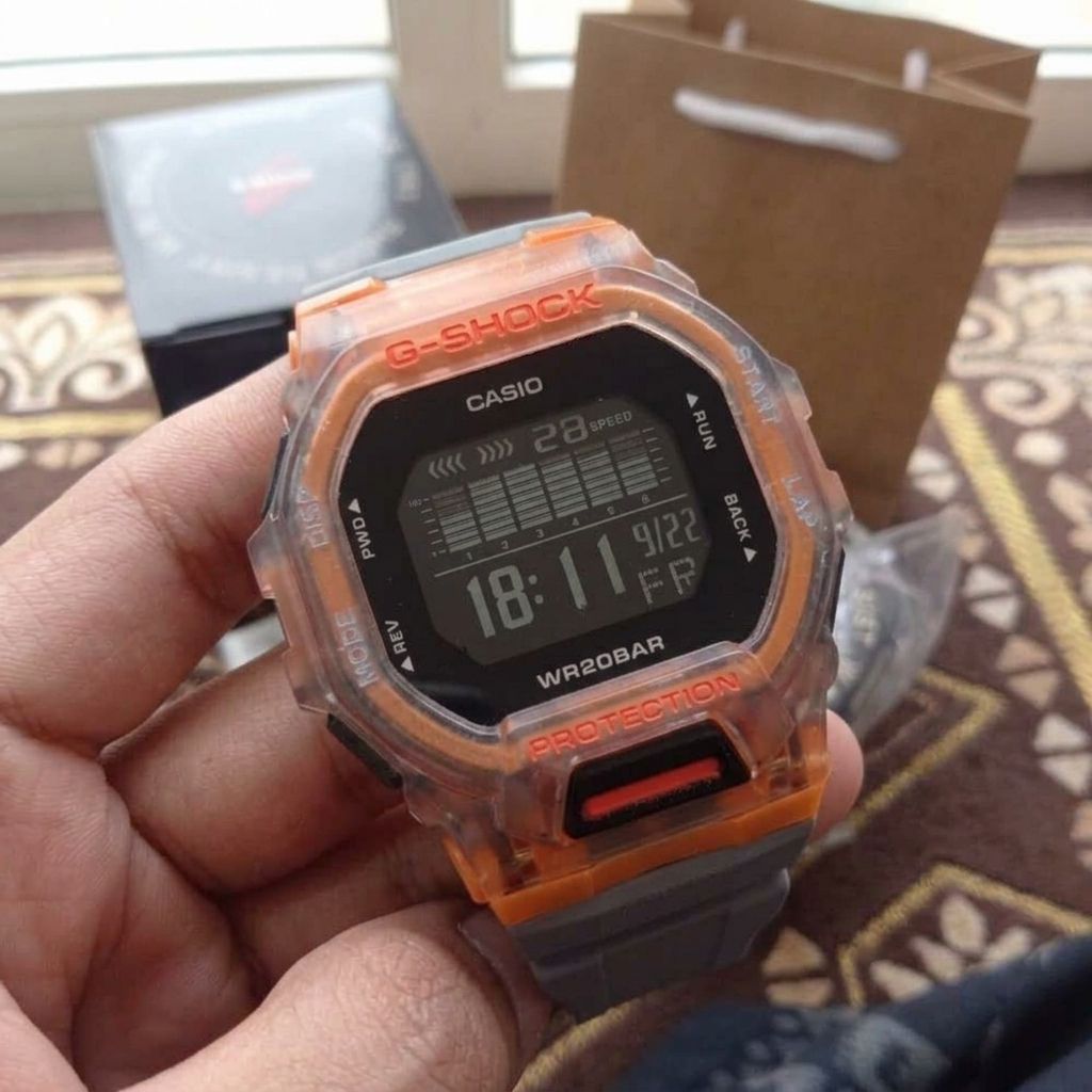 Jam Tangan Casio G-Shock GBD-200 Grey Orange