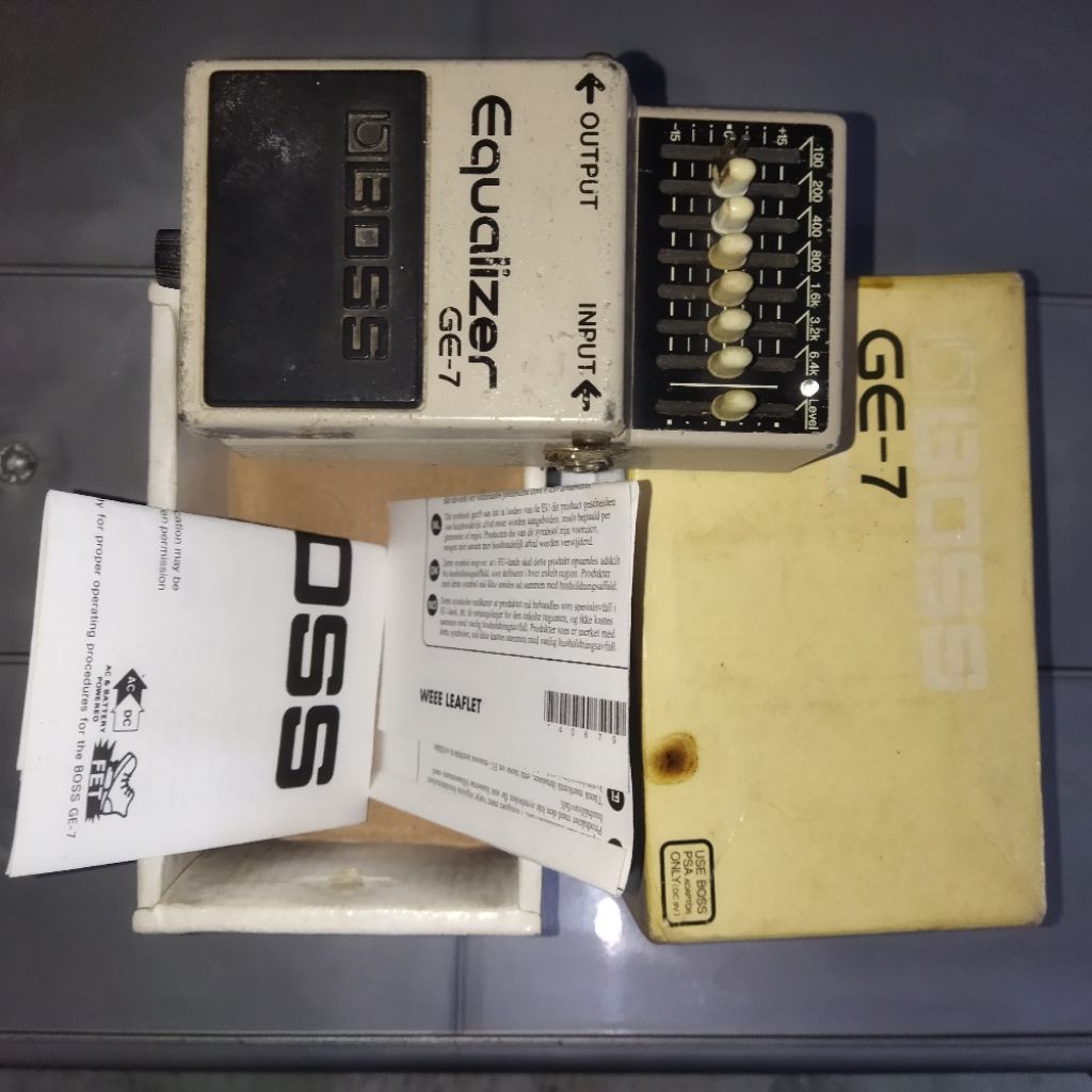 boss ge7 equalizer efek gitar pedal stompbox analog digital
