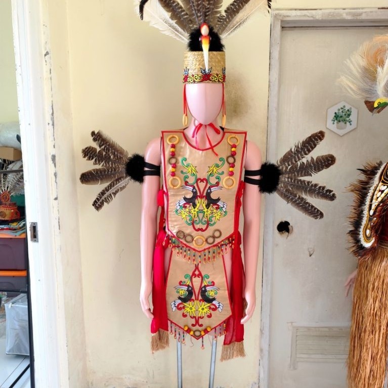 kostum dayak rental