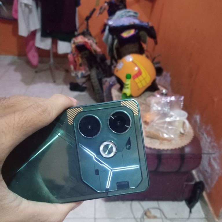 Tecno Pova 6 8+8/256 second original