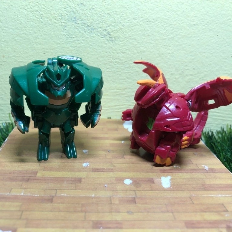 Mainan bakugan dan transformer