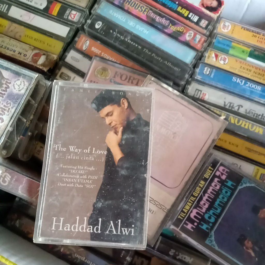 Kaset pita Hadad Alwi The way of love