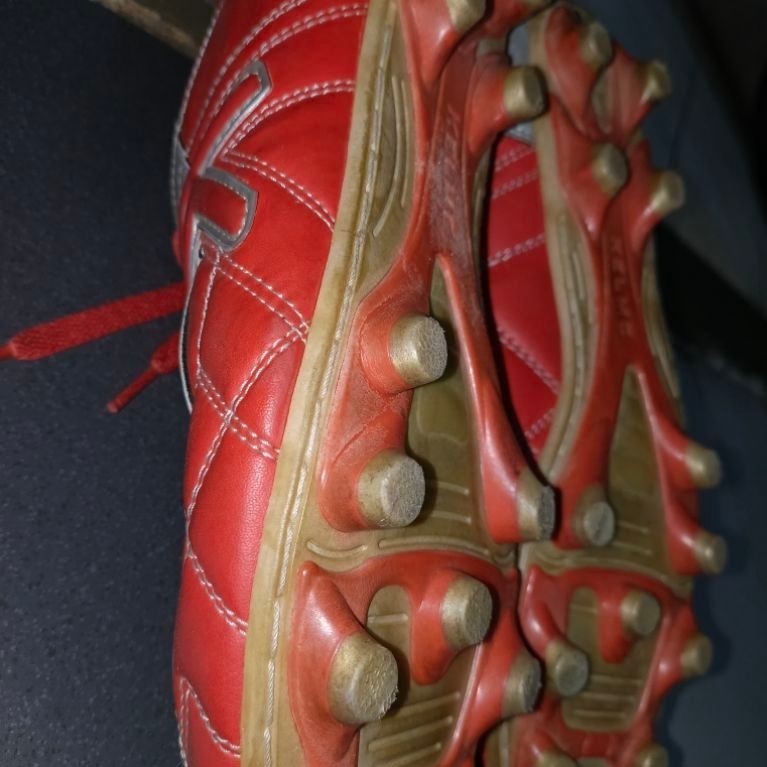 Sepatu Bola Kelme Original Size 43