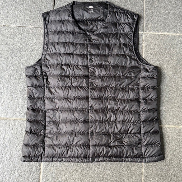 rompi Uniqlo ultra light down vest