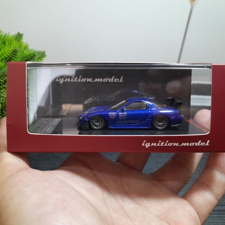 Ignition Model 1/64 Mazda RX-7 FD3S Re Amemiya Blue Metallic