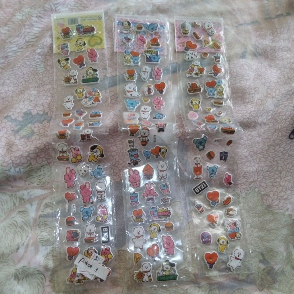 Stiker kartun BT21 dalam kemasan plastik untuk buku dan dompet
