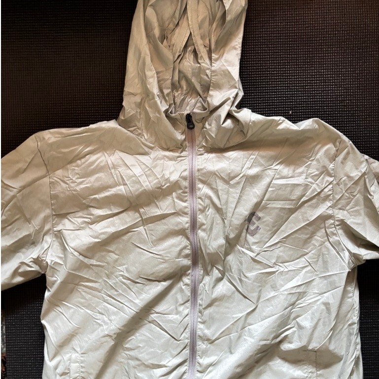 Jacket Running Windproof SVN Ukuran L Trail Running Hiking Good Condition Preloved Second