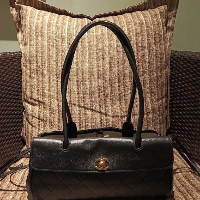 Chanel small shopping bag like new