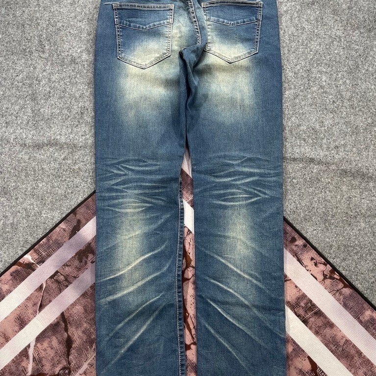 Celana jeans fading Invisible second