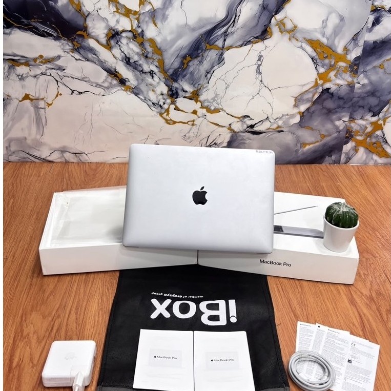 Macbook Pro Retina 13”2020