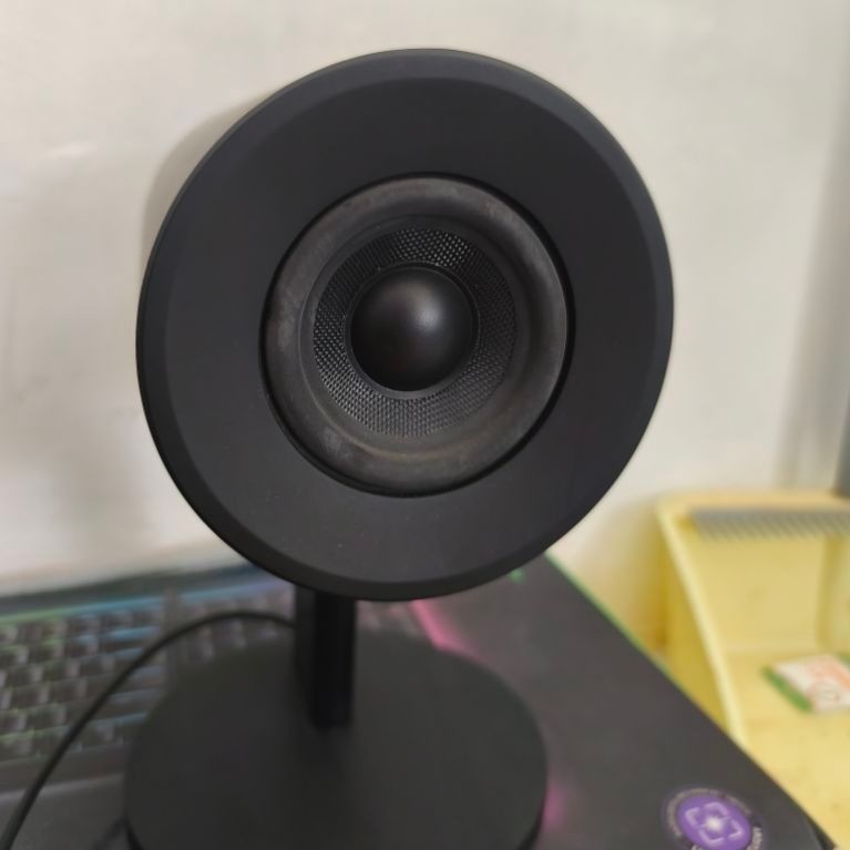 Razer Nommo (Speaker)