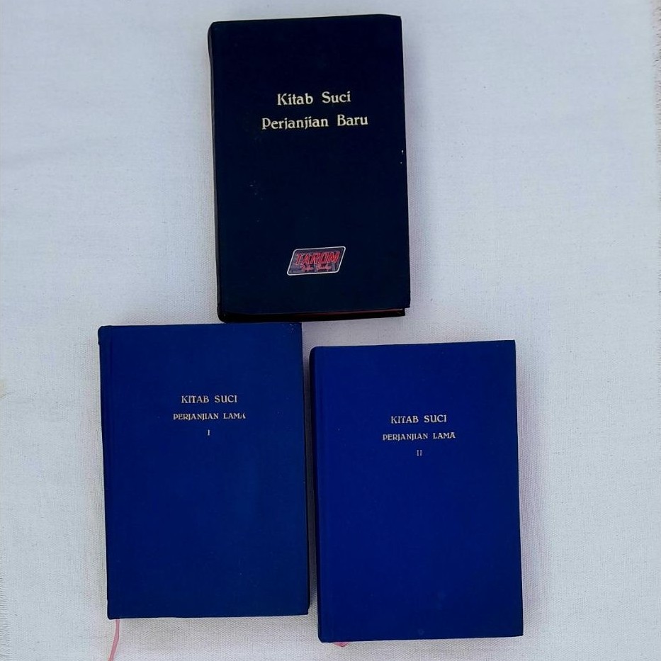 Kitab Suci PERJANJIAN LAMA ( I & II ) & Kitab Suci PERJANJIAN BARU dengan Pengantar & Catatan (ALKIT