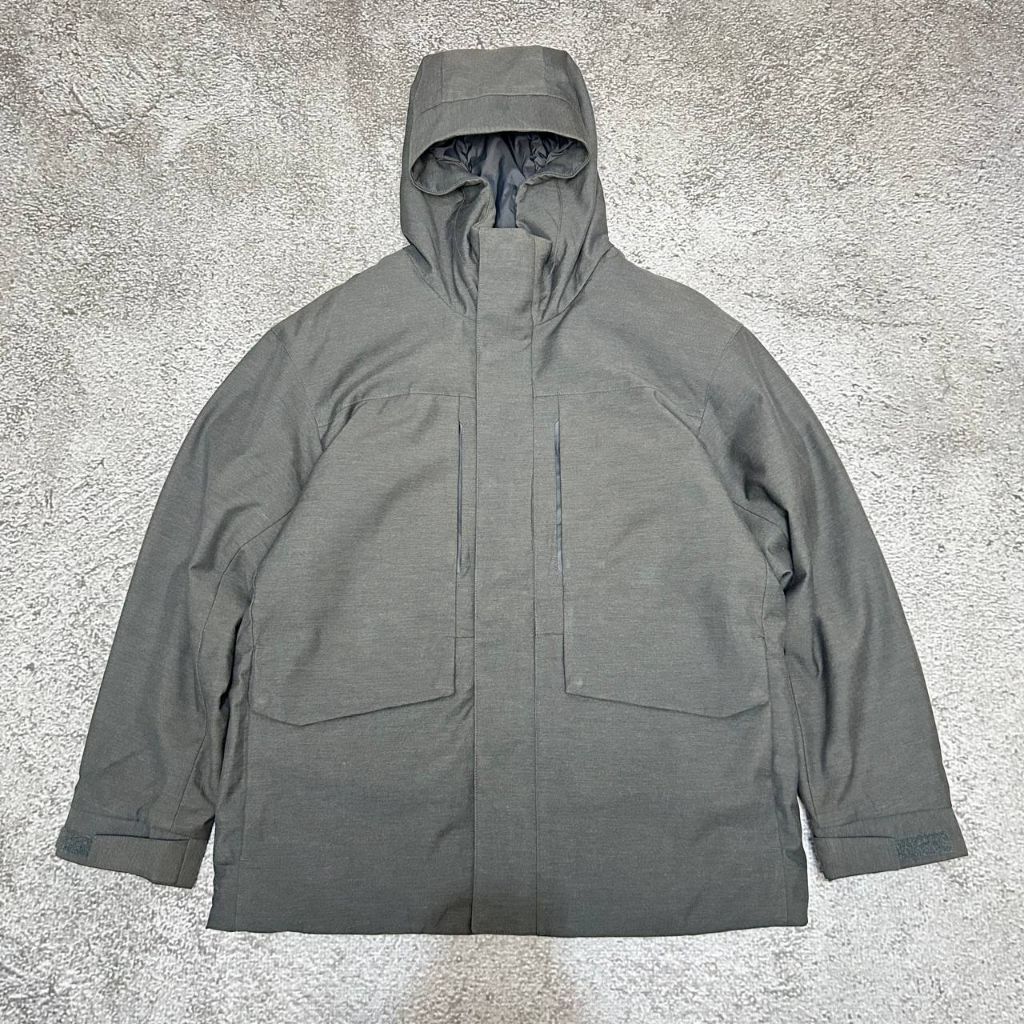 UNIQLO HYBRID 3D DOWN JACKET