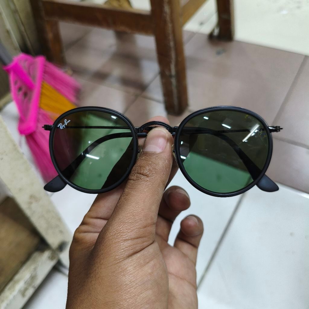 KACAMATA RAYBAN ROUND FOLDING 3517 HITAM LENSA HITAM