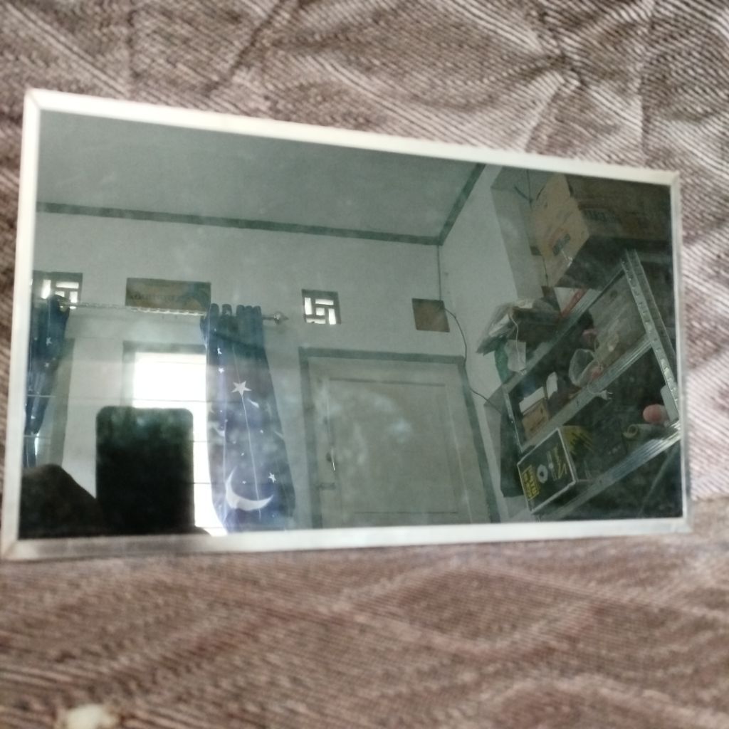 LCD Laptop Lenovo B450 Bekas Normal