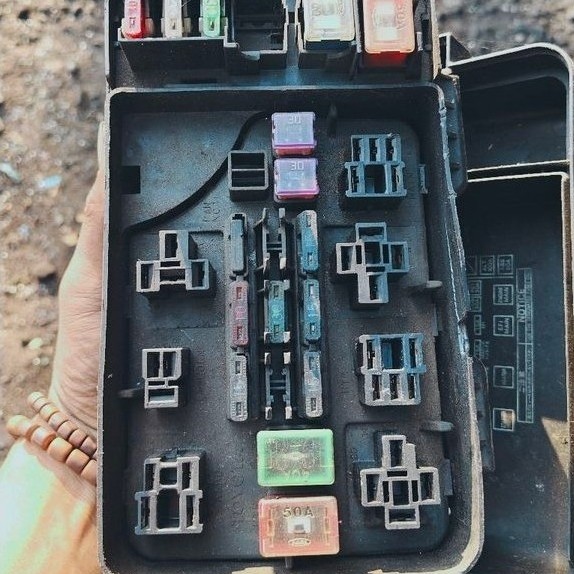Fuse box sekring Corona absolute 2.0