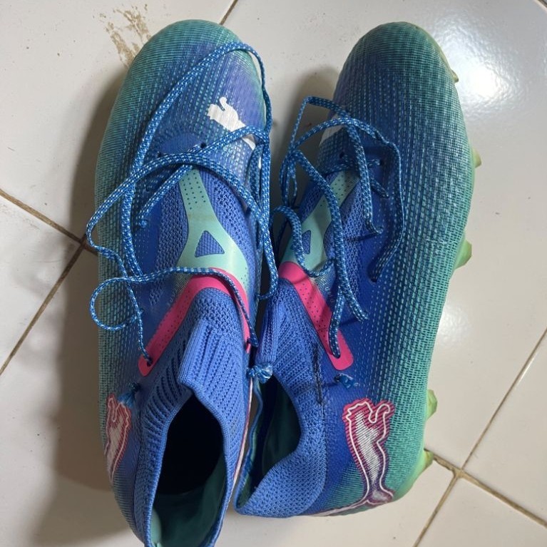 Sepatu Bola Puma Size 43