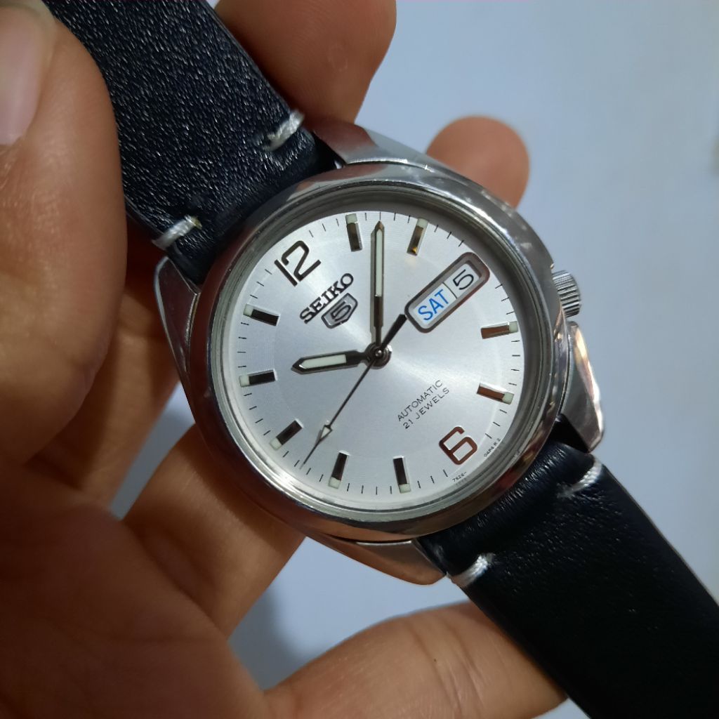 Seiko 5 Automatic SNK385K1 White Putih Sunbrust Dial 7s26-01V0 SNK385 Not SNXS73