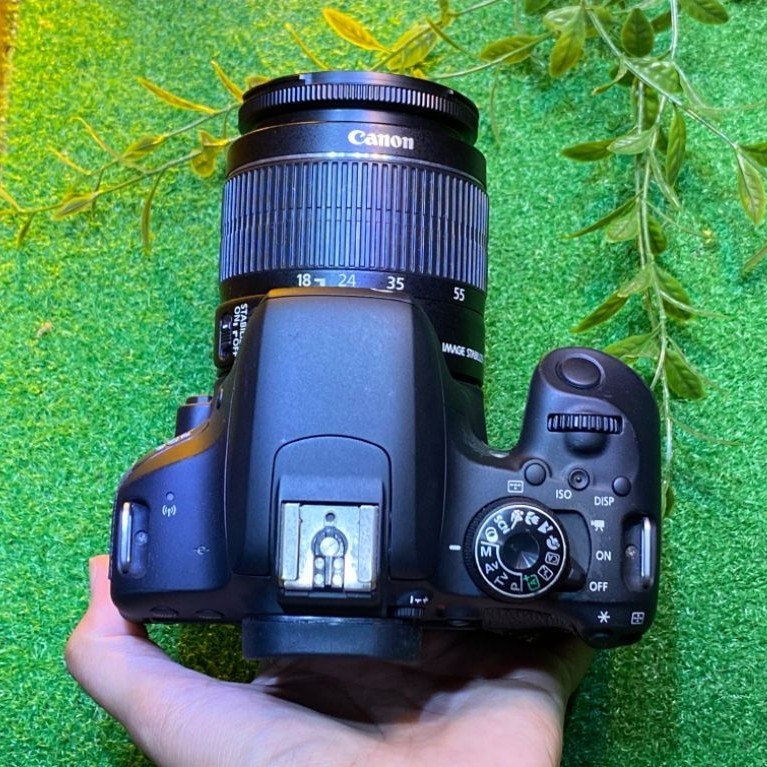 kamera Canon EOS 800D