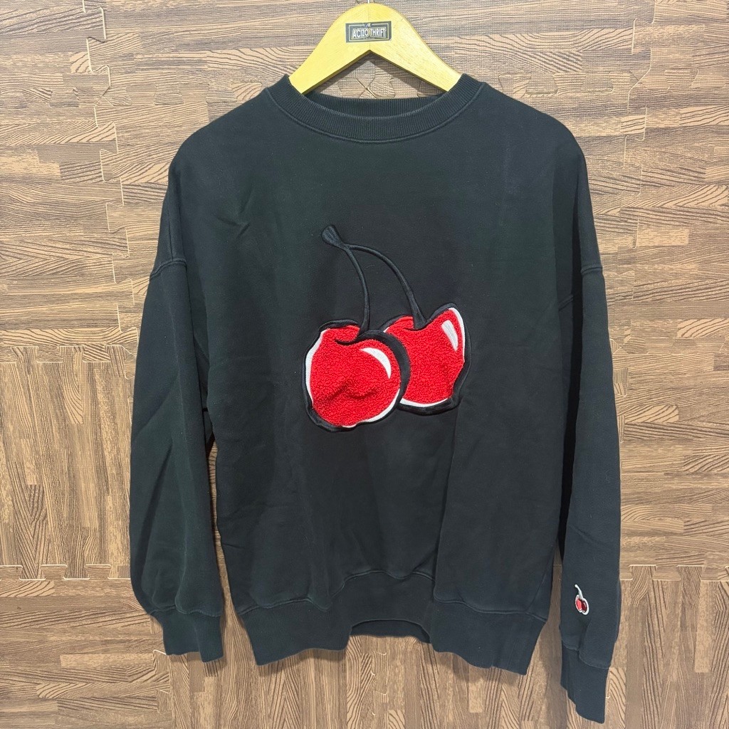 KIRSH LOGO BESAR BORDIR HITAM
