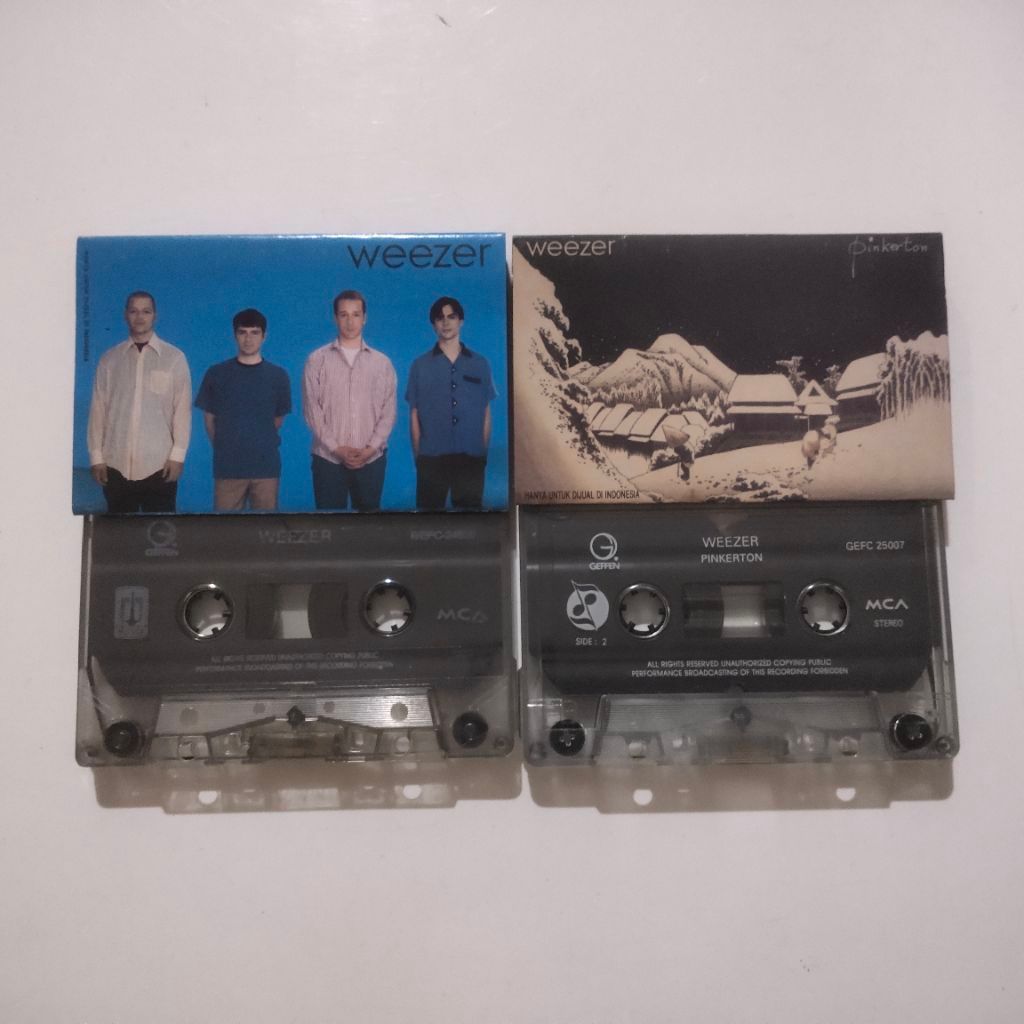 Paket 2 kaset alternative-rock: WEEZER - Blue + Pinkerton