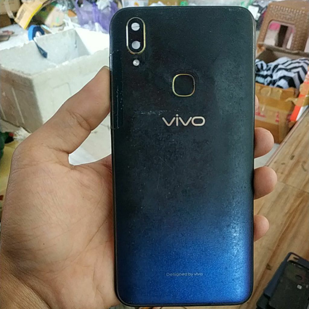backdoor bekas Vivo v11 tombol lengkap plus fingerprint minus kaca kamera retak