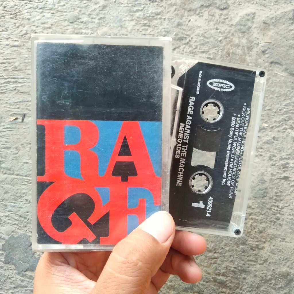 Kaset Pita Rage Against The Machine (RATM) - Renegades