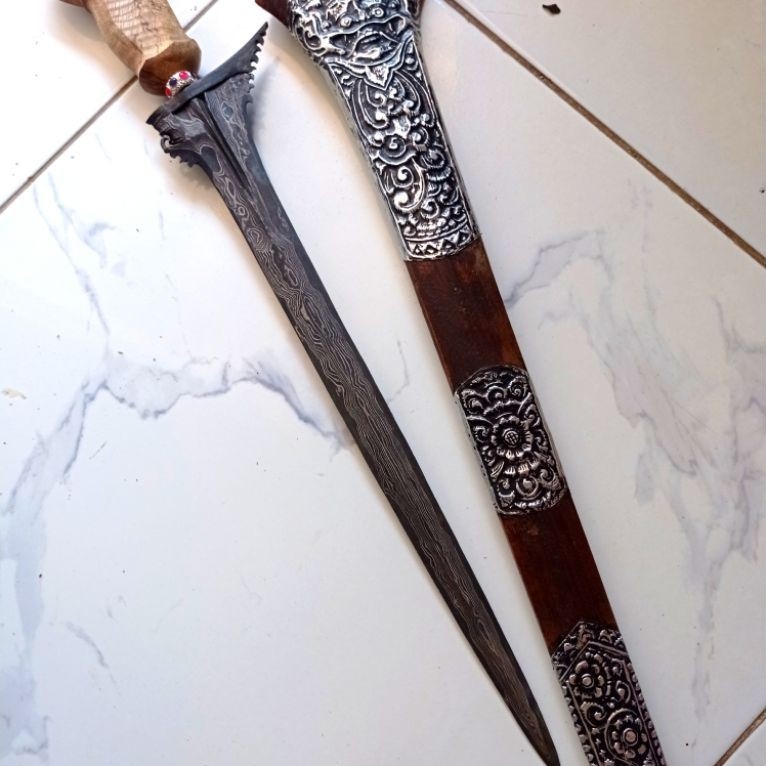 keris Bali pamor kulit semangka bilah 40 c