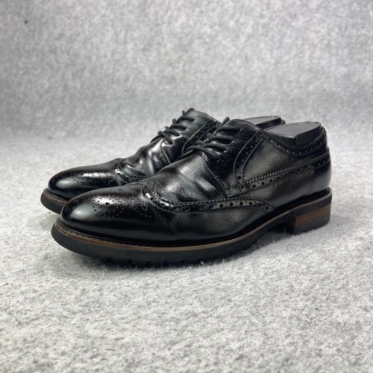 Merek : DRES AOKANG  Model : DRESS DERBY BROGUES WINGTIP Asal : CHINA Size. : 6.6 setara 40 insole 2