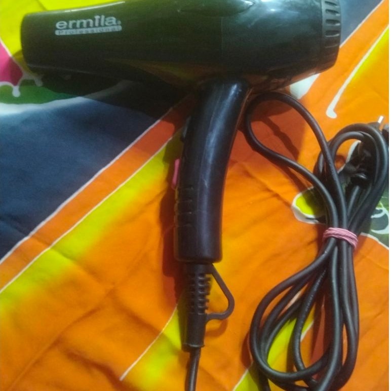 hairdryer ermila proffesional(800watt)