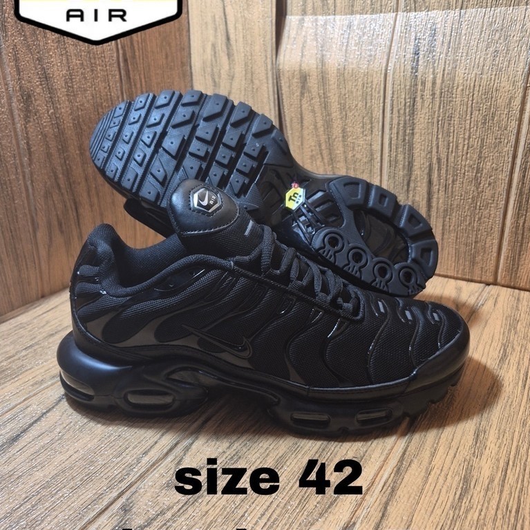 NIKE TN UK 42 SEPATU NIKE TN