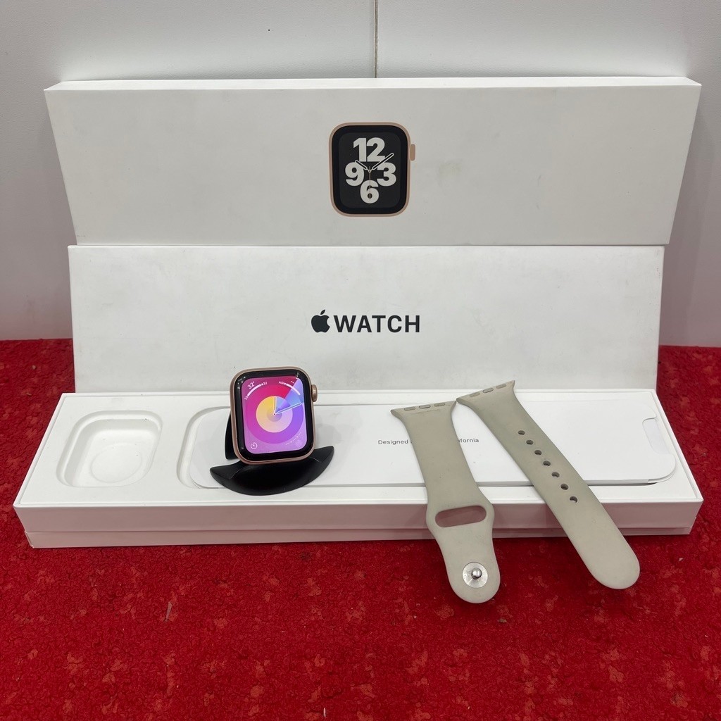 Apple watch Series SE 1 40mm Gold