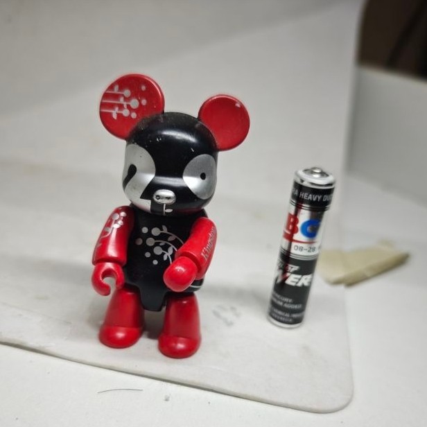 [READY] koleksi pajangan figure Bear Red Qee Kingsston limited rare