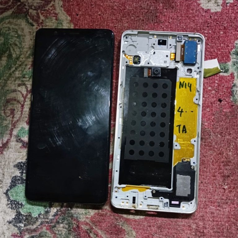 Samsung A8 star 2018  lcd+perangkat dan kamera