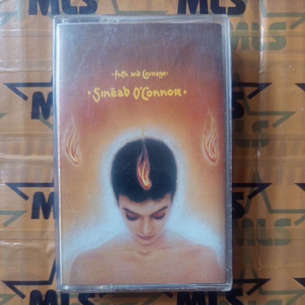 KASET PITA SINEAD O'CONNOR FAITH AND COURAGE