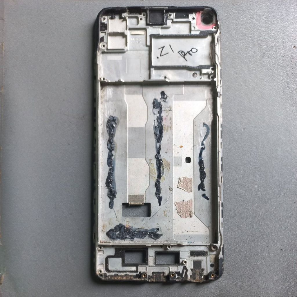 FRAME TATAKAN LCD VIVO Z1 PRO KONDISI FISIK TIDAK GOMPAL/PATAH LAYAK PAKAI ORYGINAL COPOTAN BERGARAN