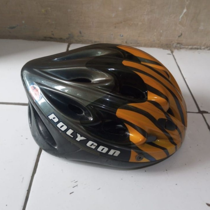Helm Sepeda Polygon Second