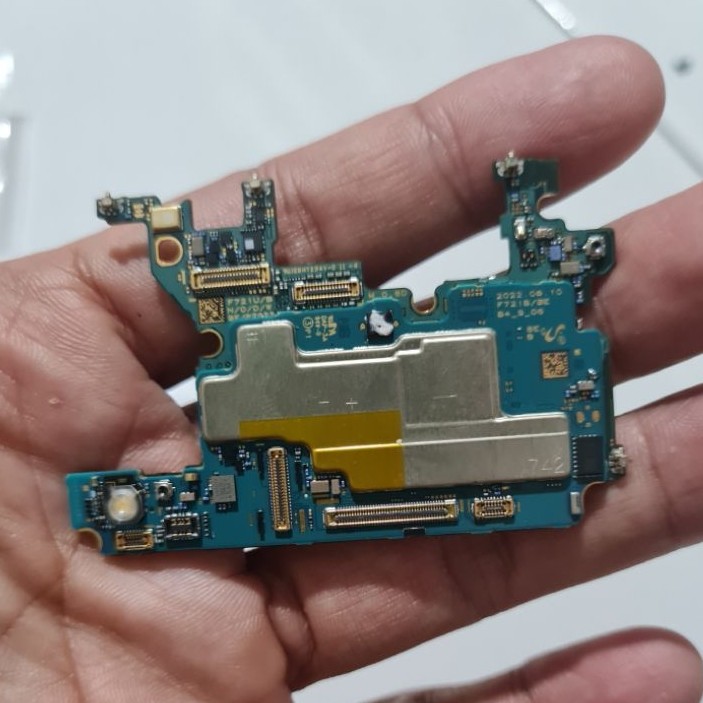 MESIN SAMSUNG Z FLIP 4 NORMAL