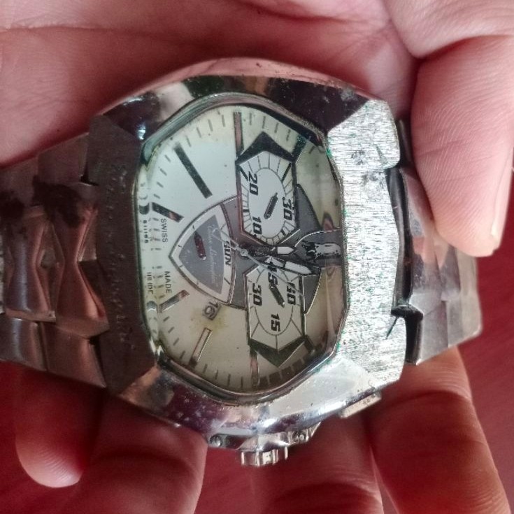 Jam tangan Lamborghini