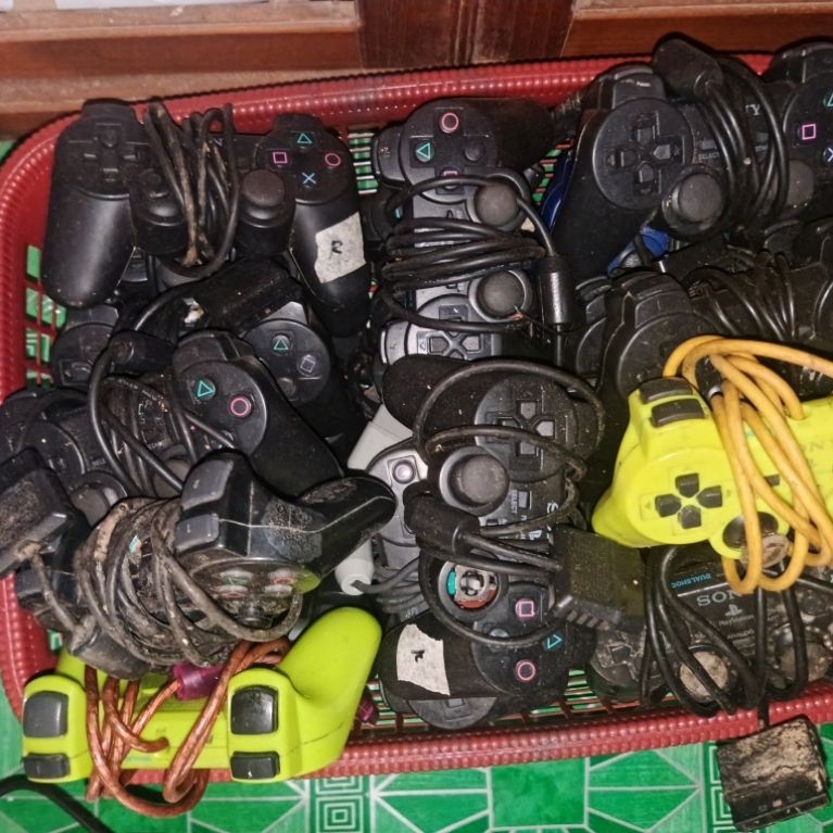 borongan stik ps2 rusak