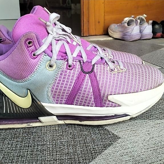 sepatu basket Nike 44 second