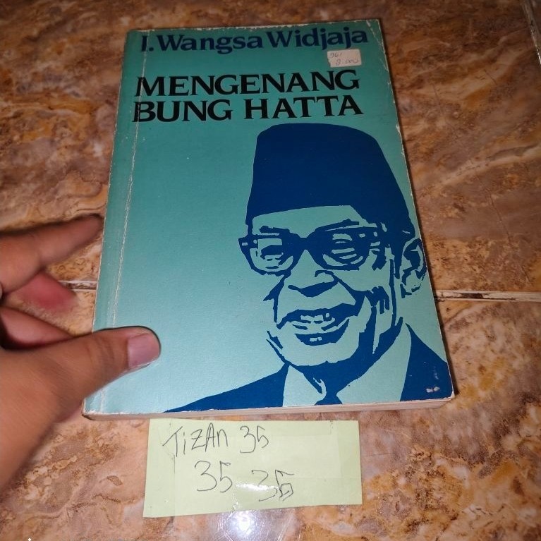 Buku Mengenang Bung Hatta - I Wangsa Widjaj*