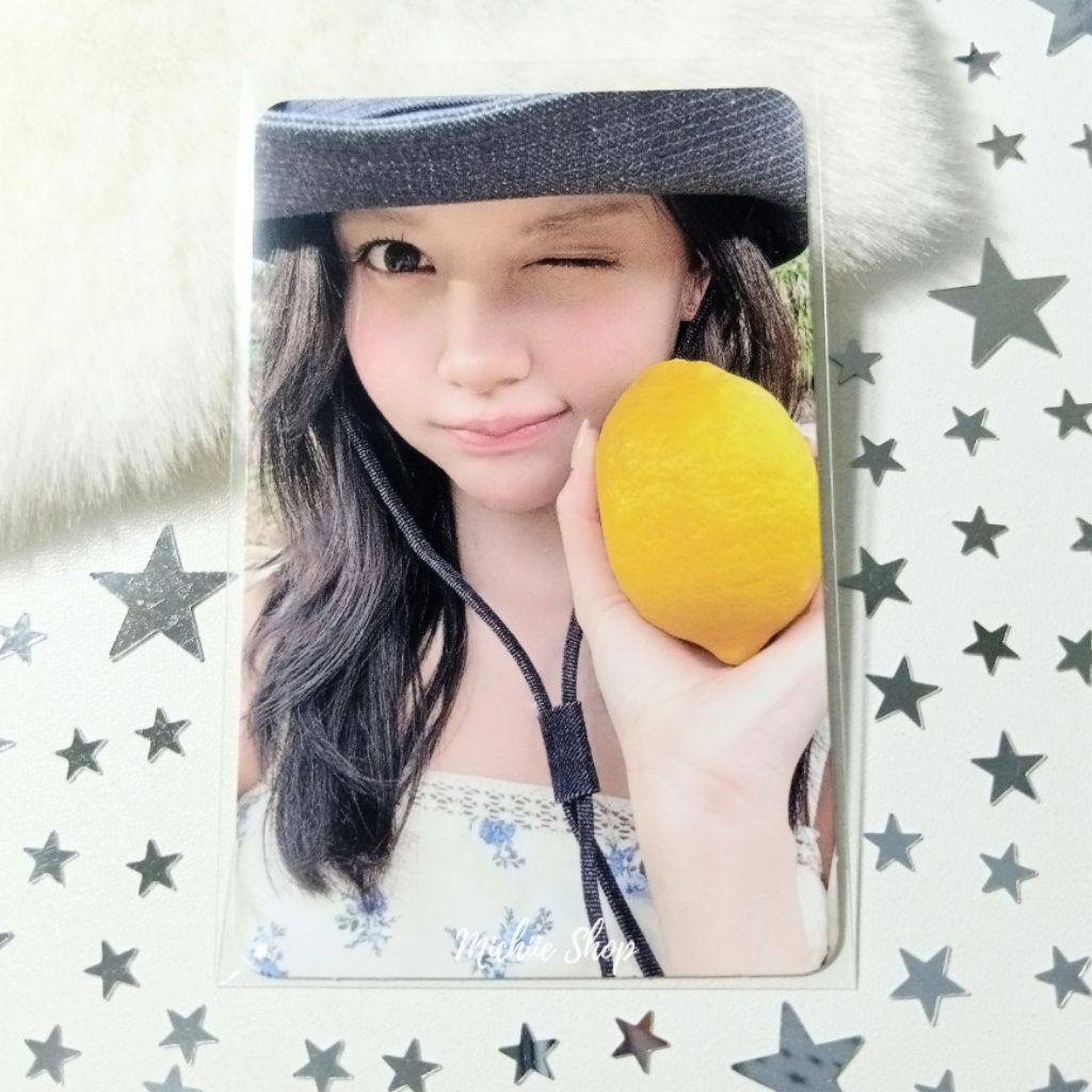 Photocard Hearts2Hearts Carmen Lemontang Stiker Ver Official