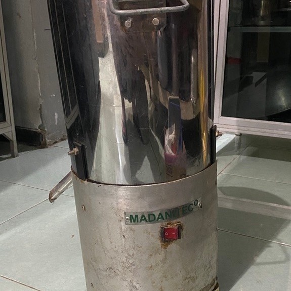 Mesin spinner peniris minyak