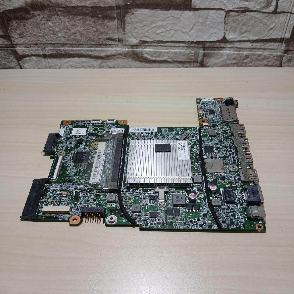 Motherboard Mainboard Mobo Mesin Mati Laptop Acer One 14 Z1402