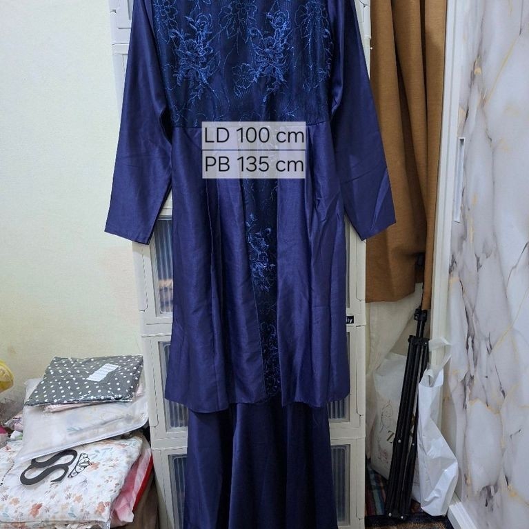 [PRELOVED] Gamis Pesta Warna Navy Kombinasi Brukat Tile
