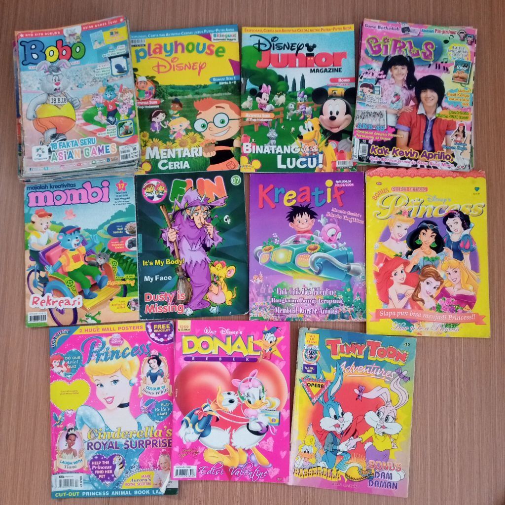 Majalah Anak Bobo Disney mombi princess girls Disney playhouse kreatif tiny tone Donal bebek koleksi